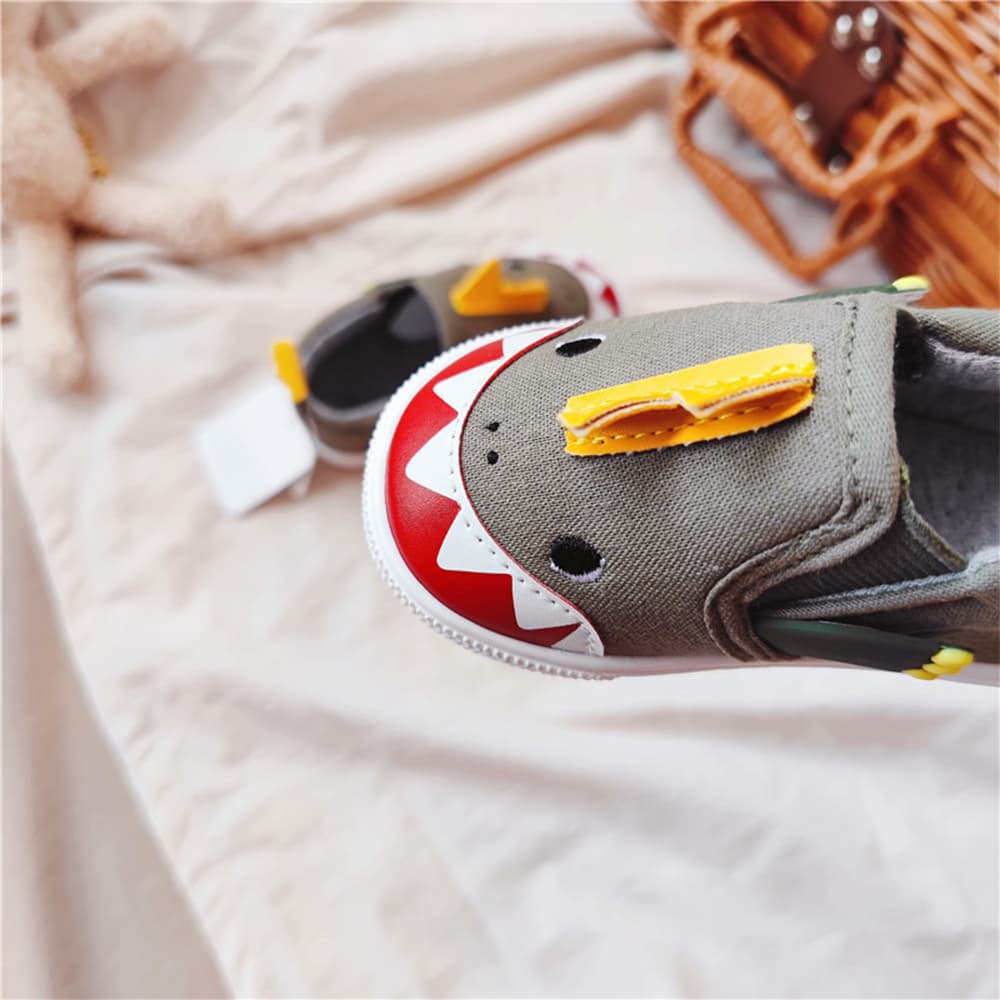 ليونا - حذاء رياضي سهل الارتداء