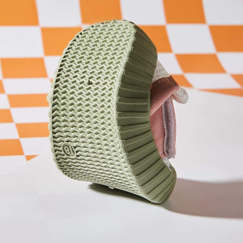 TotTrek Air - حذاء رياضي للأطفال